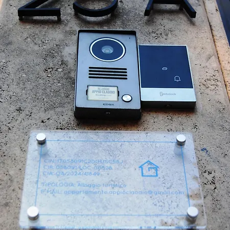 Appio Claudio Con Corte Esclusiva I Metro A شقة *